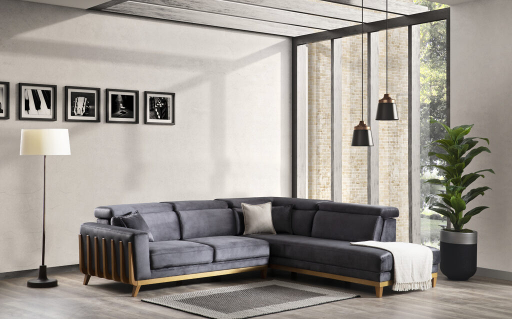 HUNKAR SECTIONAL WITH CHAISE