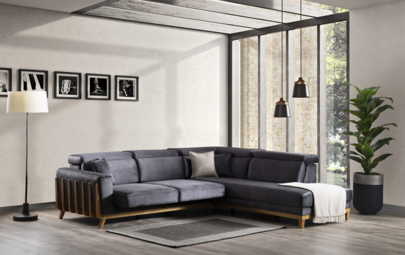 HUNKAR SECTIONAL WITH CHAISE
