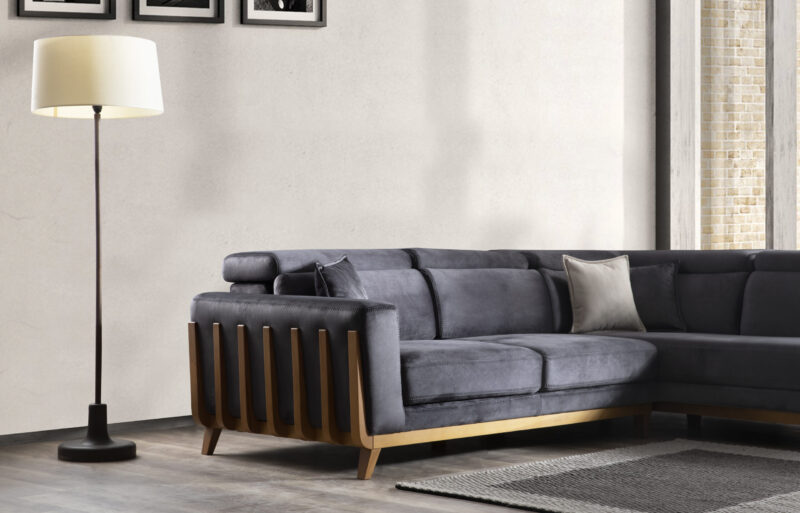 HUNKAR SECTIONAL WITH CHAISE