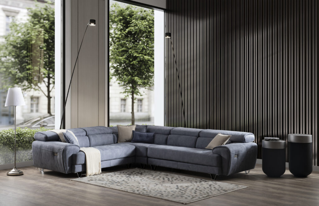 NISA SECTIONAL WITH ARM