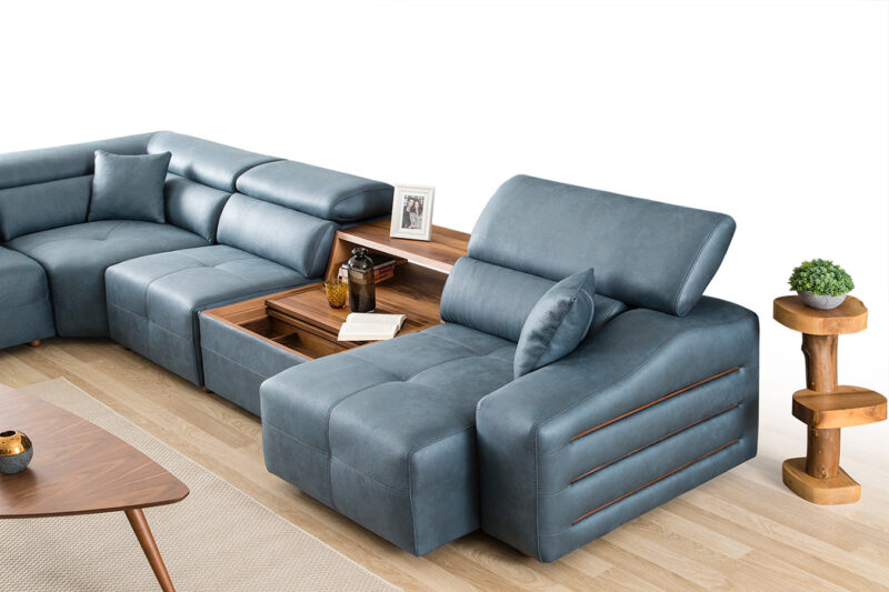 Azra Sectional With Arm