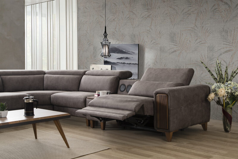 Melis Sectional With Arm