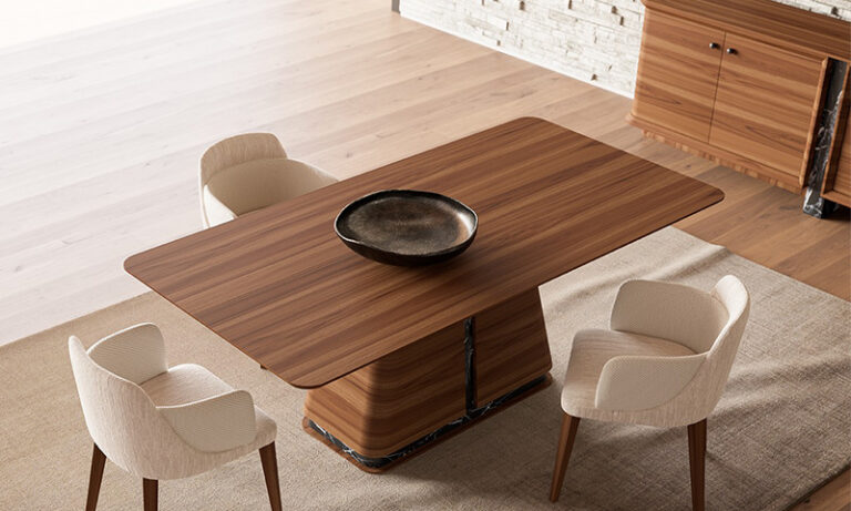 Mono Dining Set