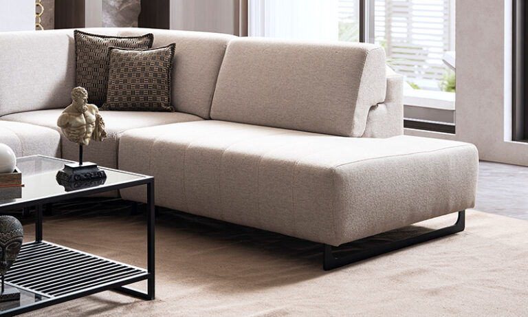 Selale Sectional